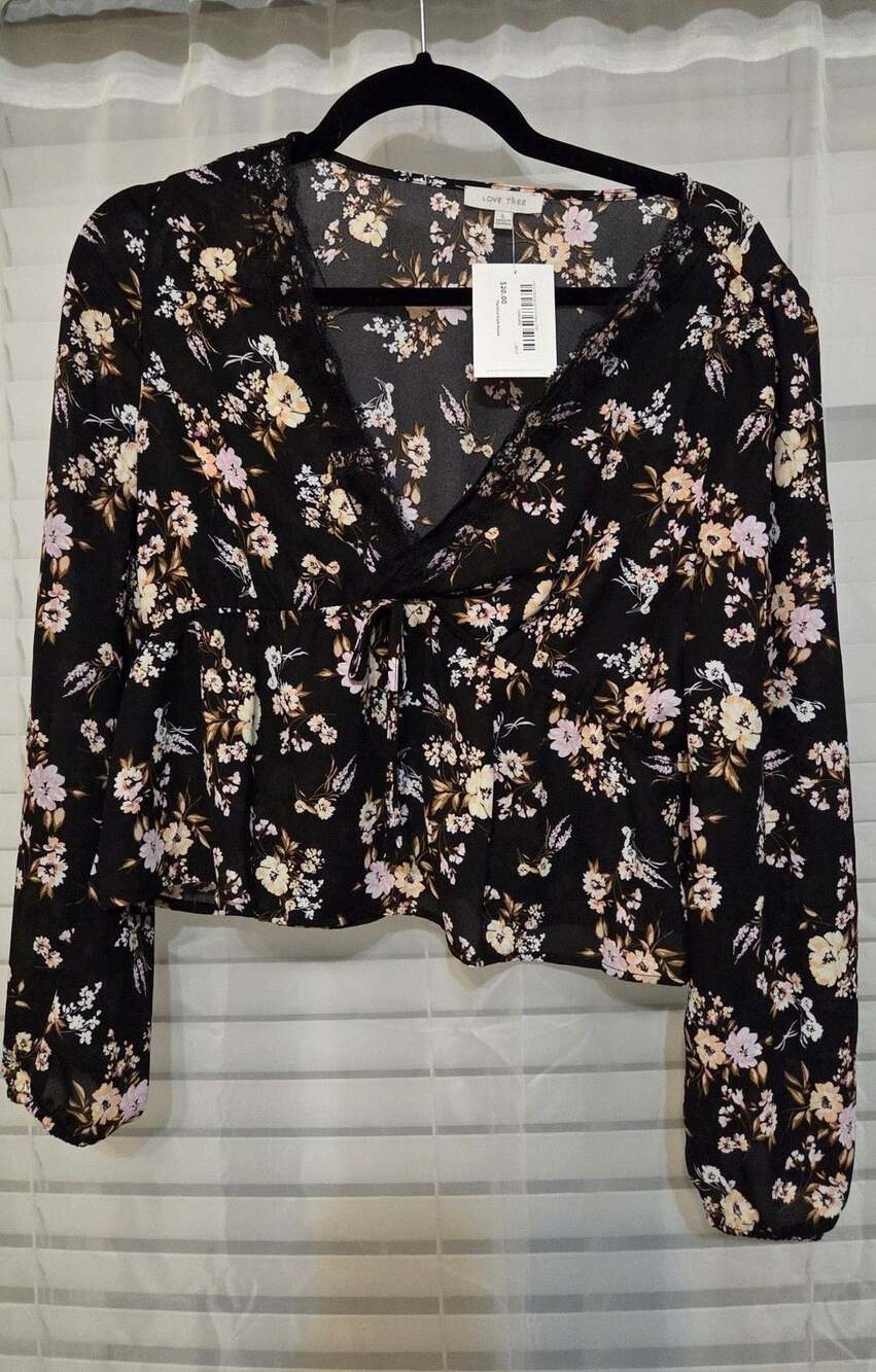 Love Tree Lace Trim Black Floral Top Size L